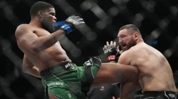 تاريخ جديد إدراج الفنون القتالية المختلطة للمرة الأولى في البطولات